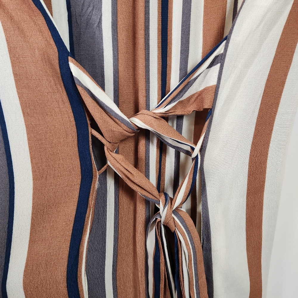 The Dress Forum Striped Midi Summer Classic Vacation Resort Elbow Sleeves Medium - Picture 6 of 13
